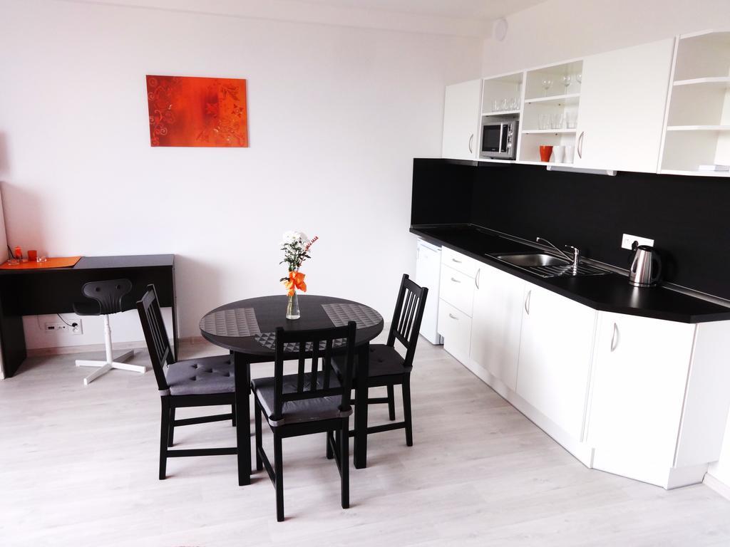 Apartments 4U Center + Free Parking Olomouc Ngoại thất bức ảnh