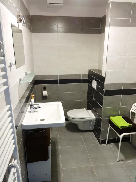 Apartments 4U Center + Free Parking Olomouc Ngoại thất bức ảnh