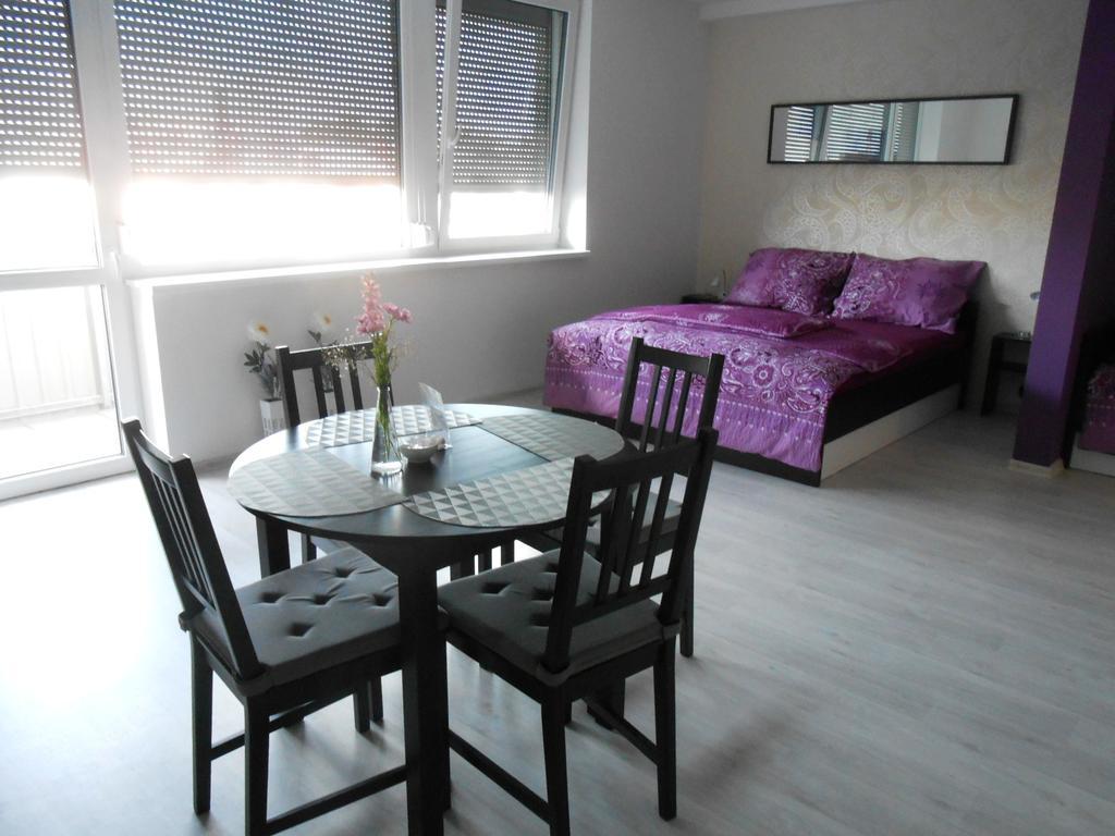 Apartments 4U Center + Free Parking Olomouc Ngoại thất bức ảnh