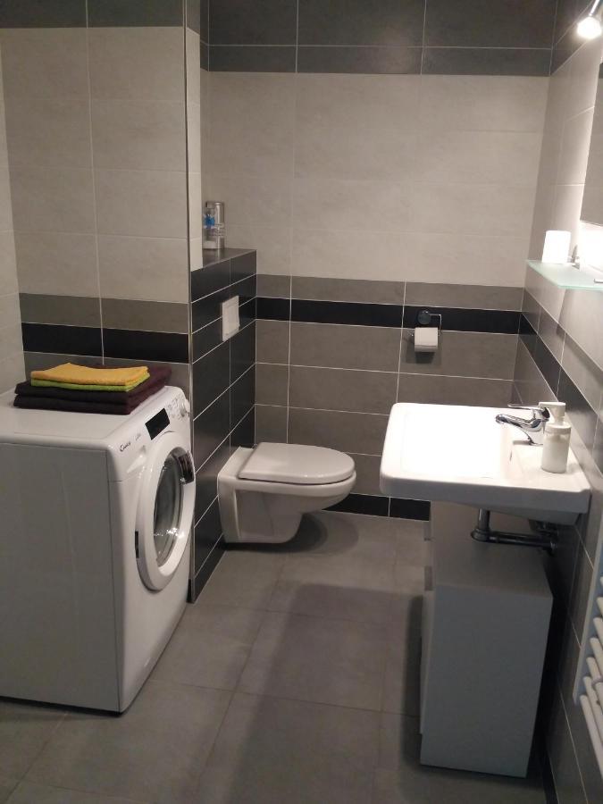 Apartments 4U Center + Free Parking Olomouc Ngoại thất bức ảnh
